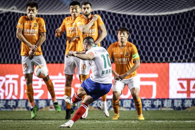 世界杯第3日前瞻：五星巴西亮相 亚足联球队面临“欧洲大考”